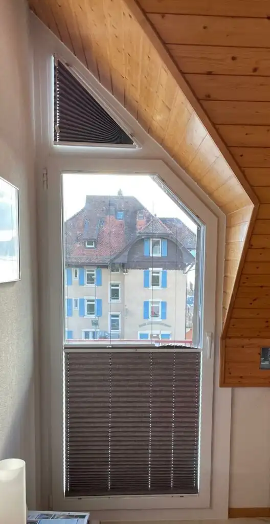 2b3c428d 3616 4424 a4a0 41ba8df7595e 528x1024